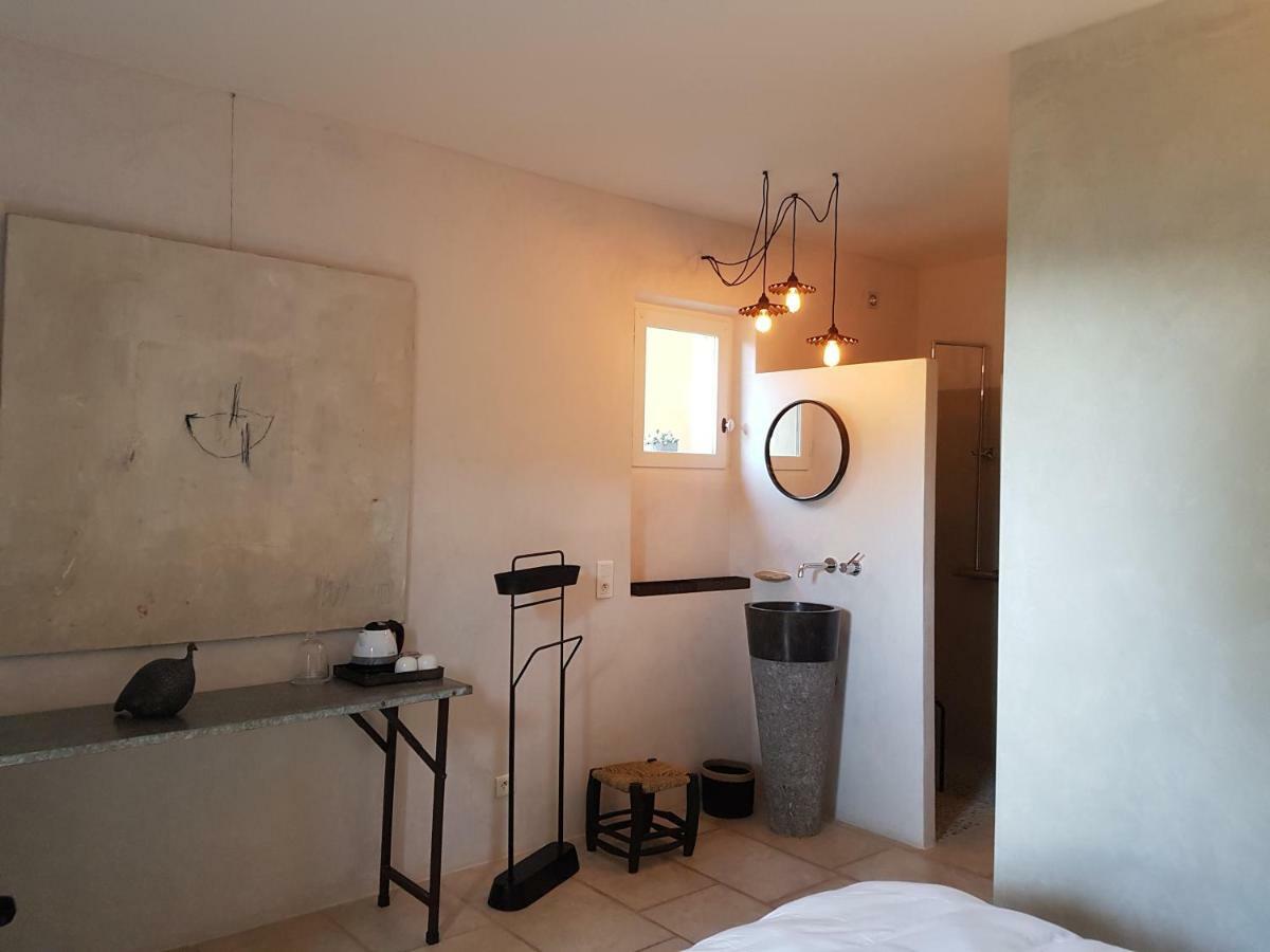 L'Aube Safran Bed & Breakfast Le Barroux Exterior photo